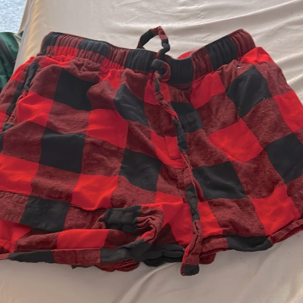 plaid shorts
